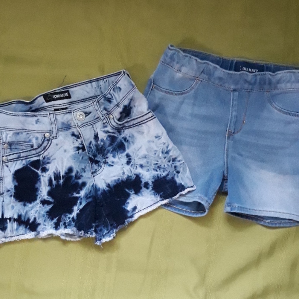 Girl shorts 2 pairs of size10